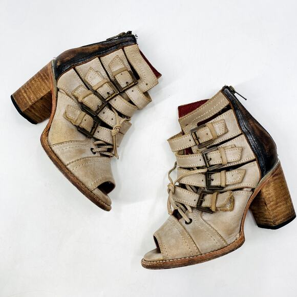 Freebird by Steven 6 Braeden cream Buckle booties - Picture 2 of 7